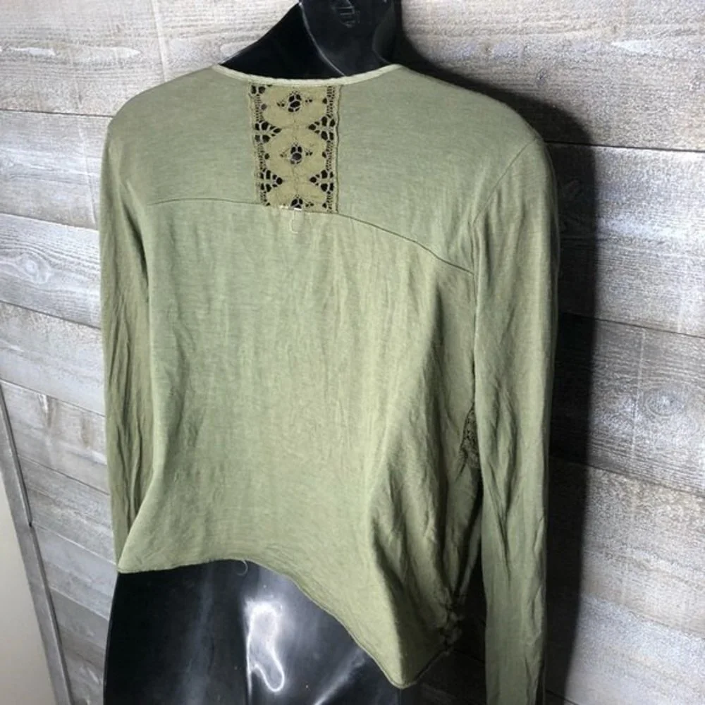 Tiny Anthropologie XS moss green lace trim crossover wrap shirt shawl